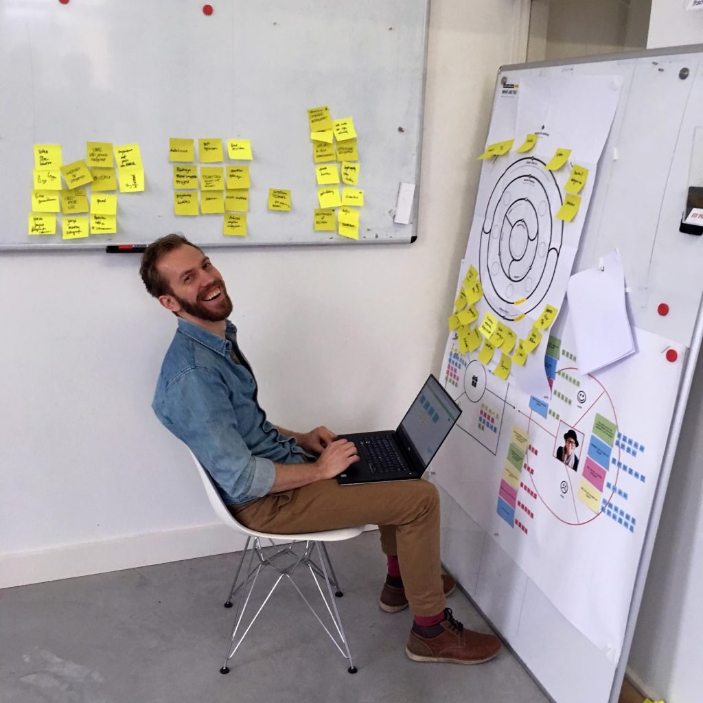 Collega Peter tijdens de design sprint