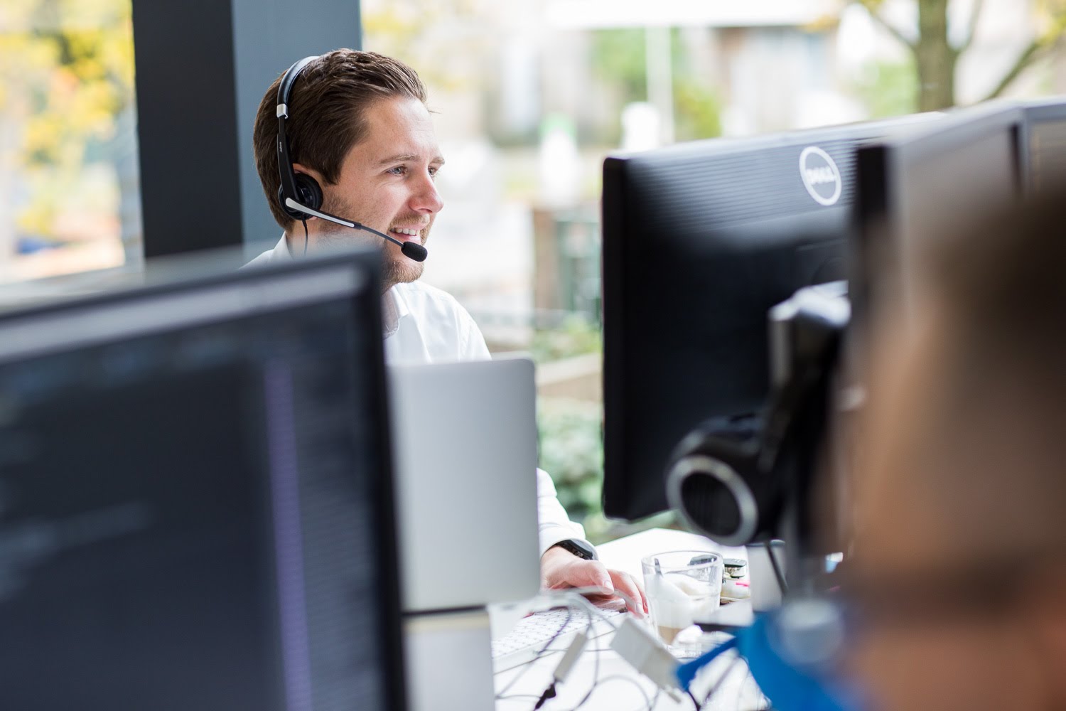 Medewerker van Netvlies in gesprek over conversie optimalisatie