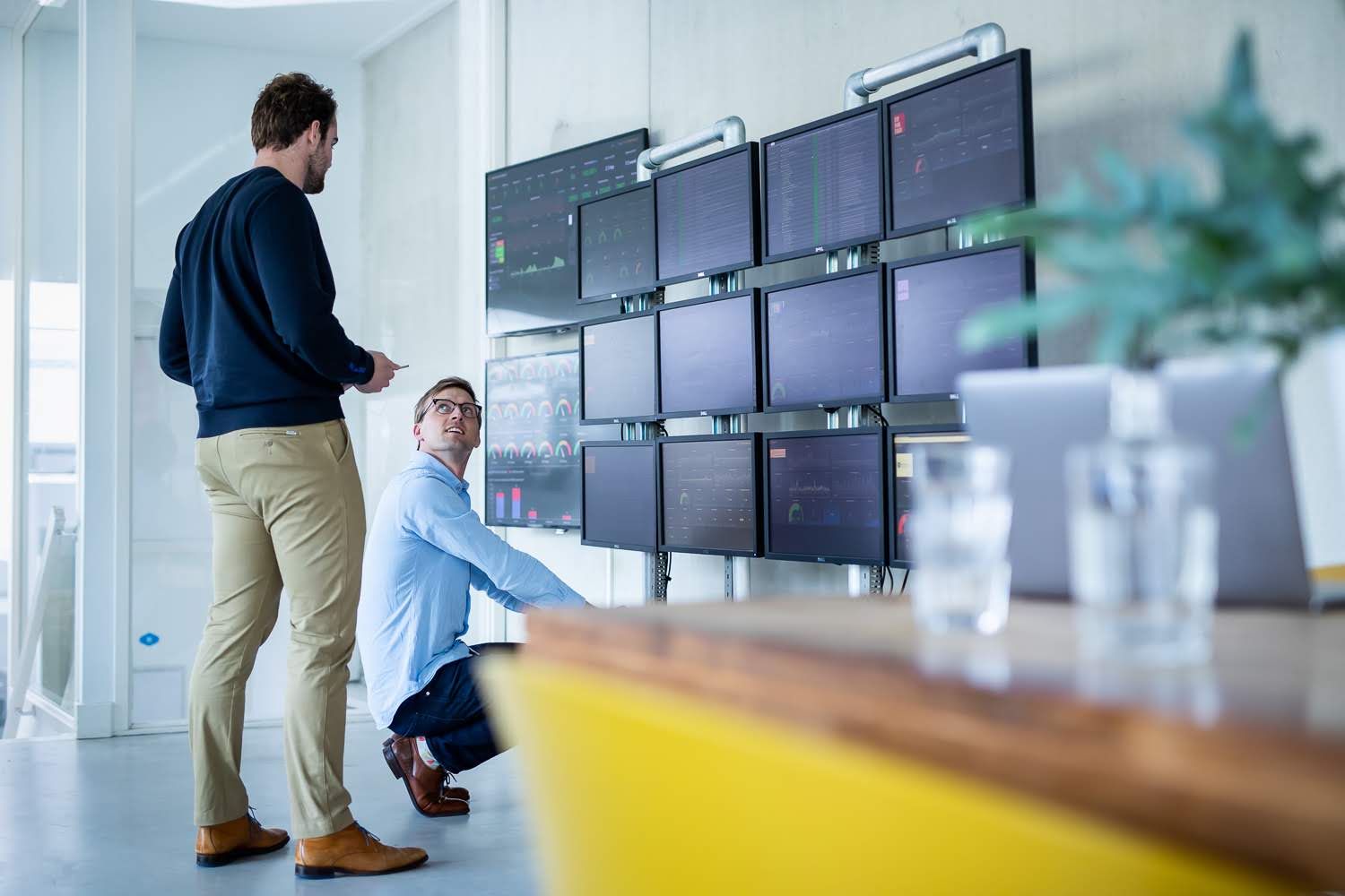 sfeerbeeld kantoor Netvlies, monitoren data.